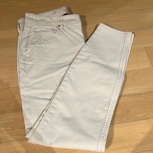 WHBM pink skinny jeans 👖 Size 6s